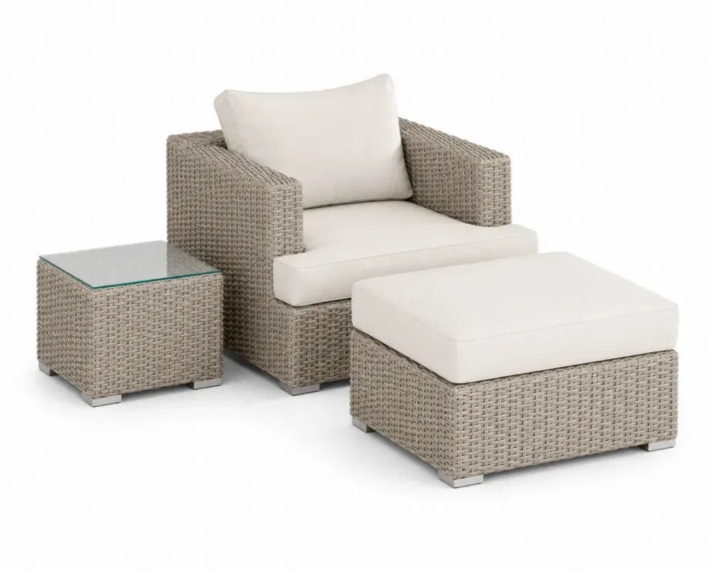 3-teiliges Gartensessel Set mit Hocker Beistelltisch Glasplatte PE Rattan Stahl Polyester Naturbeige Creme 82 x 78 x 82 cm